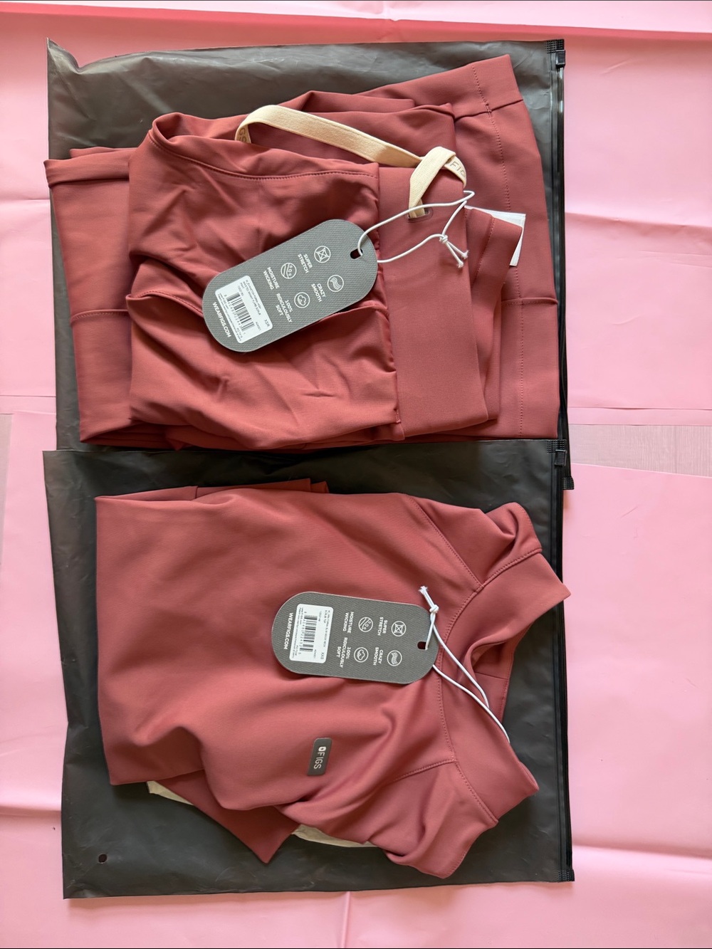 Women Figs new FormX set limited